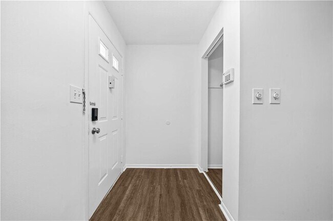 Building Photo - 58 Arbor End