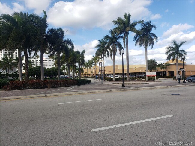 Foto del edificio - 1720 Harrison St