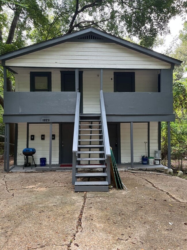 Building Photo - 1823 Anna St
