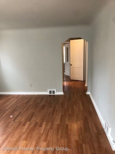 Foto del edificio - 3 br, 1 bath House - 15720 Steel