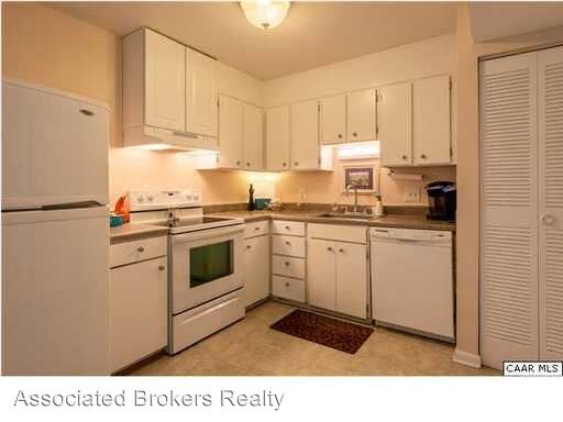 Building Photo - 2714 Gatewood Cir
