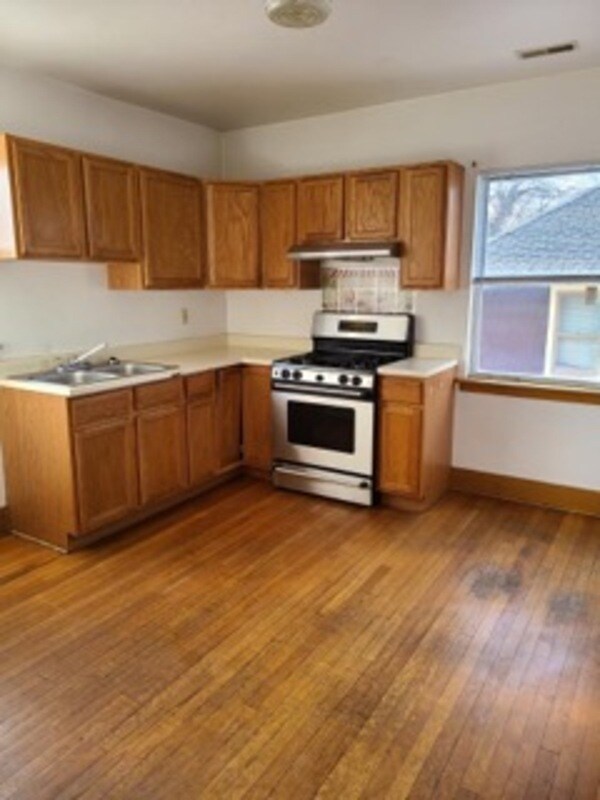 Foto del edificio - 38 Highland St