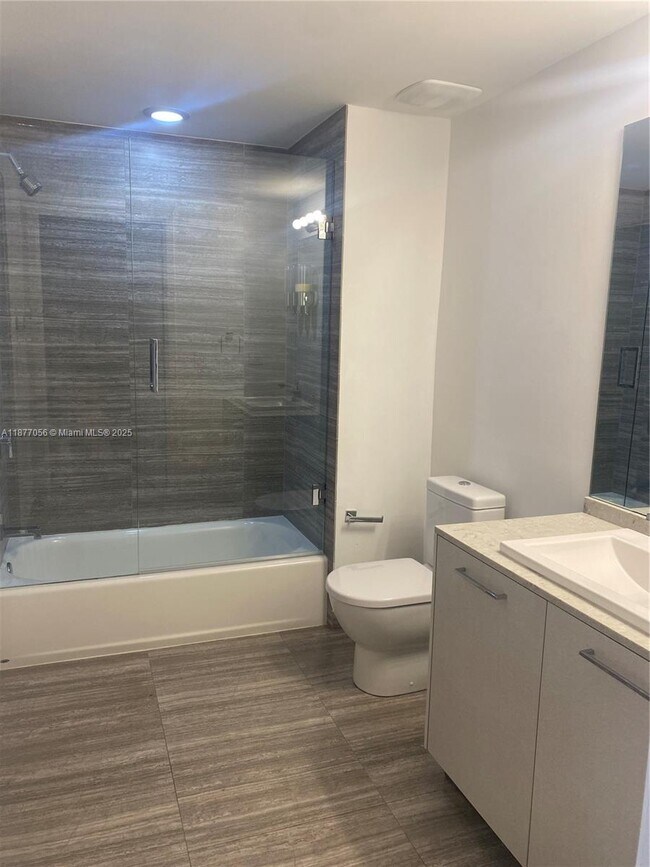 Photo - 1010 Brickell Ave Apartment