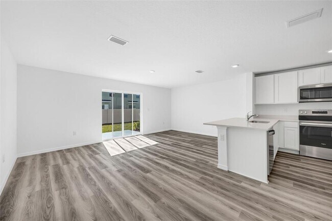 Building Photo - 455 Warm Heron Pl