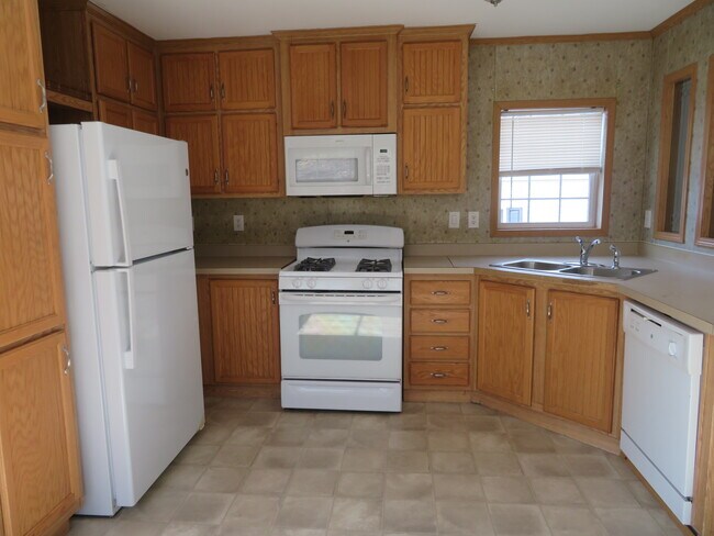 #14 - Available - 37 Bircher Ave