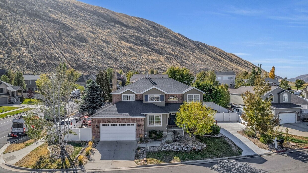 38 Manilla Cir, Draper, UT 84020 Condo for Rent in Draper, UT
