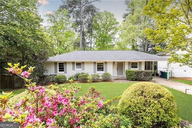 Building Photo - 1295 Lindenwood Ln NE