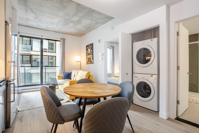Building Photo - 517 Rue Saint-Henri