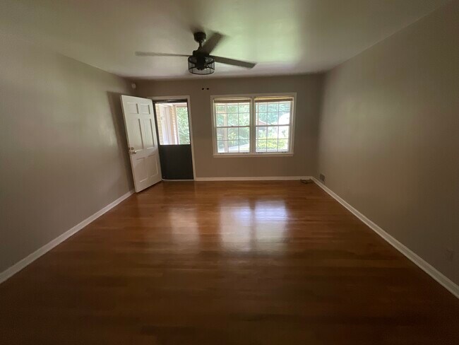 Foto del edificio - 1671 Glenwyck Pl