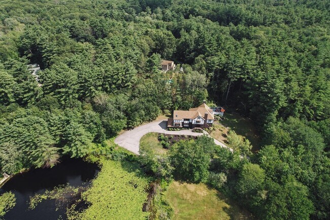 Foto del edificio - 34 Wildmeadow Rd