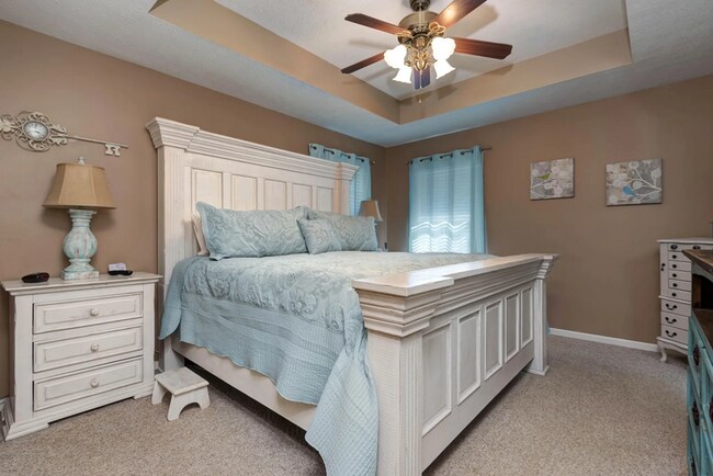 Foto del edificio - 100 Holly Ridge Rd