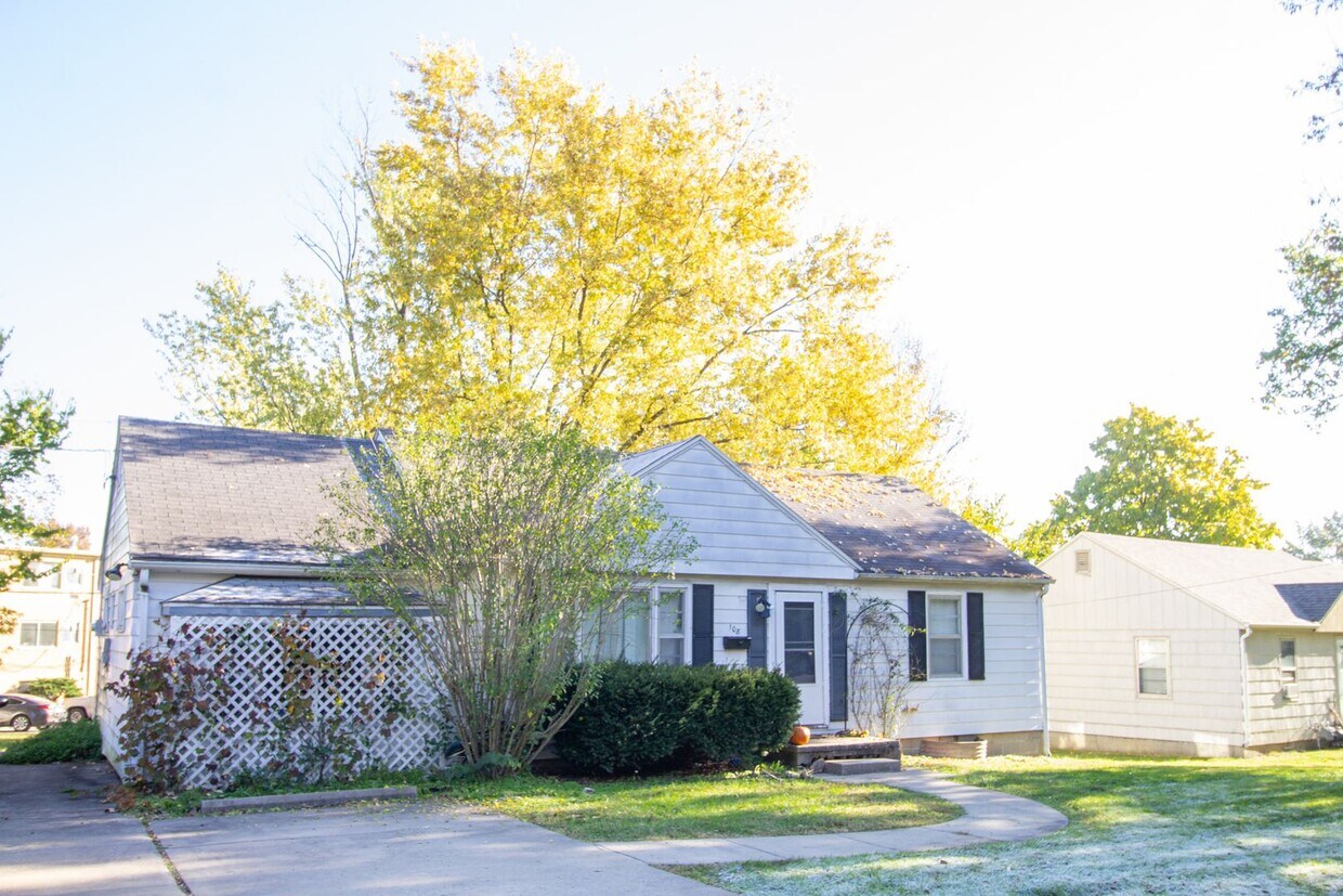 3 Bed 1 Bath Home Close to Downtown! House Rental in Columbia, MO