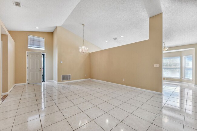 Building Photo - 3222 Lake Effie Ct S