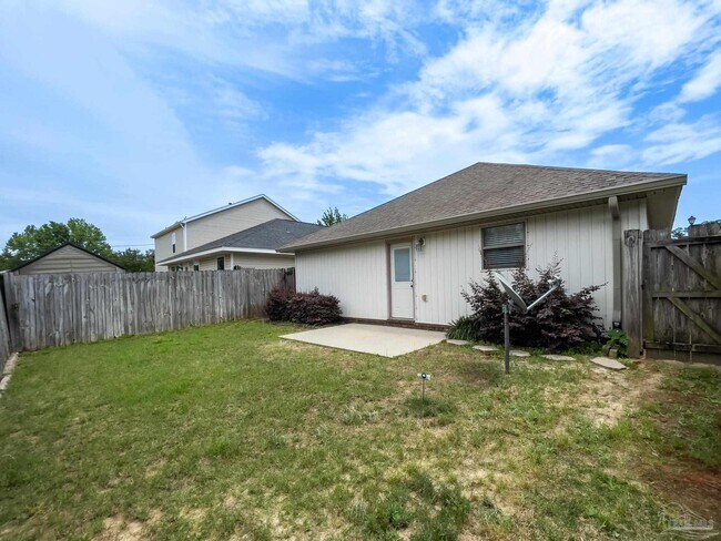 Building Photo - 491 Portside Dr