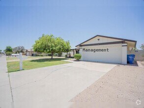 Building Photo - 2429 E Dahlia Dr