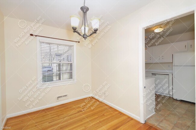 Building Photo - 2 br, 1 bath House - 911 Lindbergh Dr NE 9...