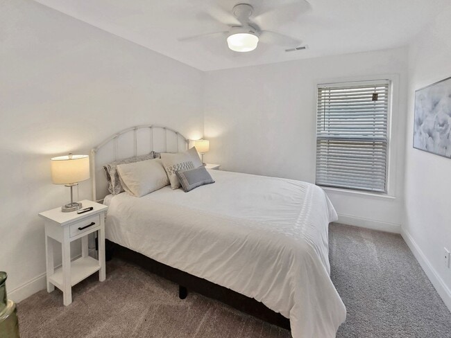 Building Photo - Charming Fully Furnished 3-Bedroom, 2-Bath...