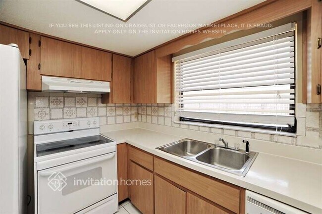 Foto del edificio - 7023 Bramblewood Dr