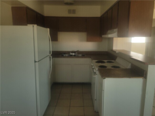 Foto del edificio - 4725 Convaire Ave