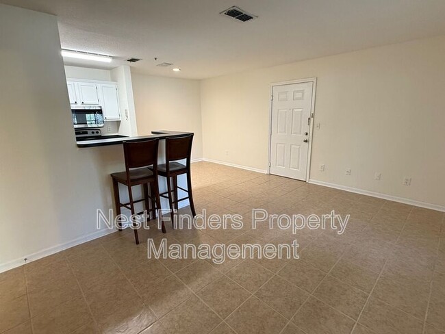 Foto del edificio - 7701 Timberlin Park Blvd