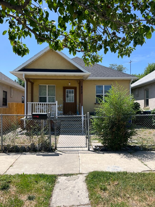 Building Photo - 873 w 300 s