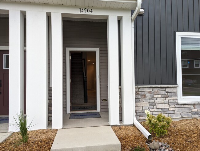 Foto del edificio - 14504 Twin Lakes Cir