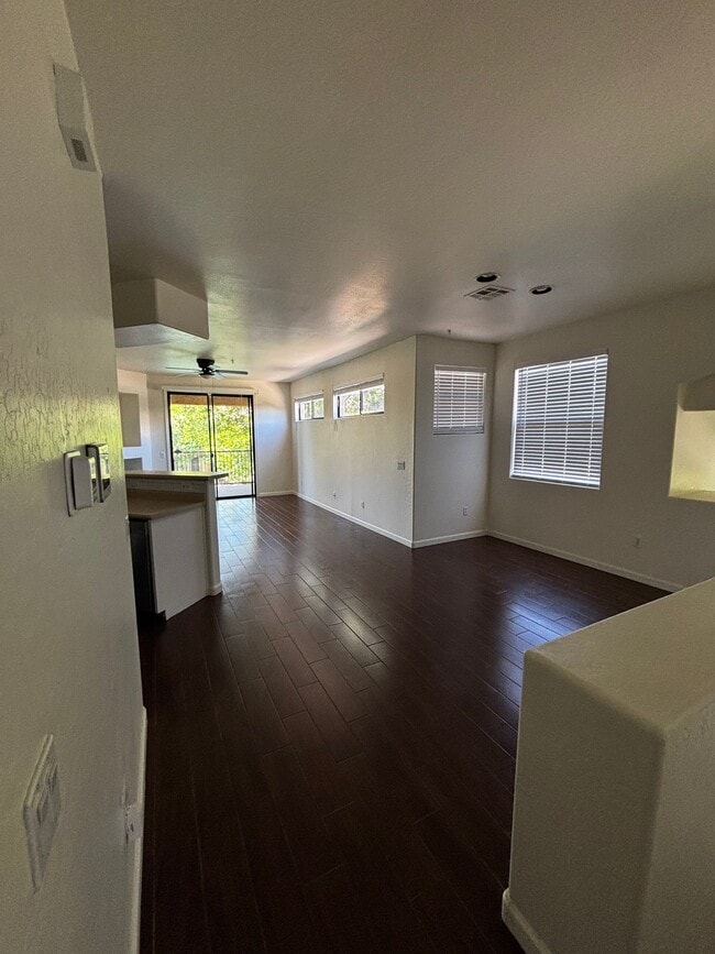 Foto del edificio - 705 W Queen Creek Rd