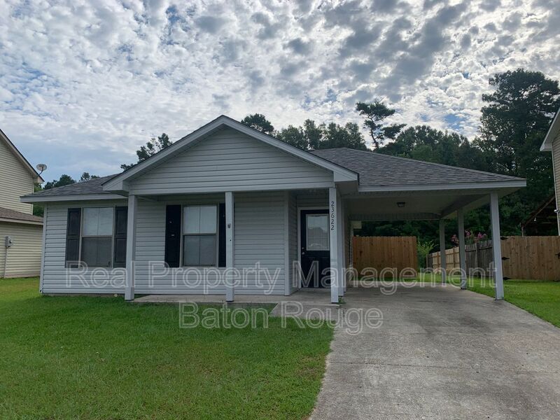 Primary Photo - 23622 Wellington Ave