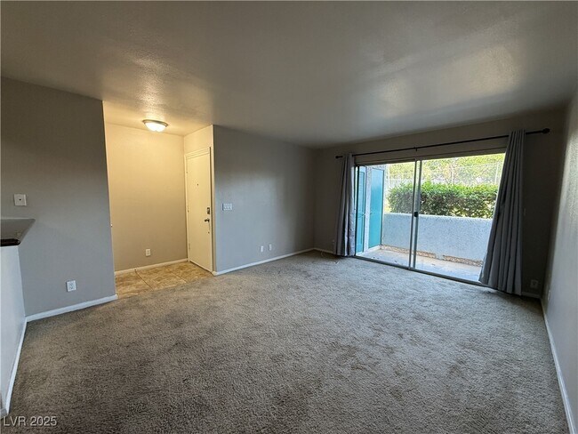Foto del edificio - 1455 E Katie Ave