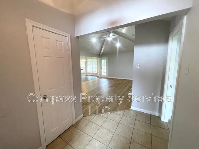 Building Photo - 2924 Palomino Trail