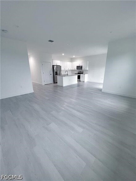 Foto del edificio - 7012 Jolly Cir
