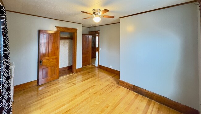 Foto del edificio - 168 Oak St