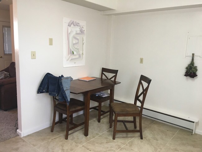 Kitchen - 1212 E Gibbon St