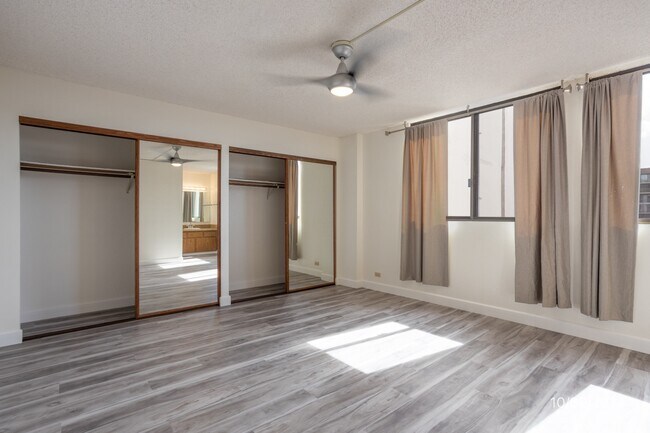Building Photo - 351-351 Koauka Loop