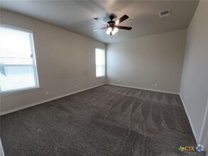 Building Photo - 213 Cammie Dr