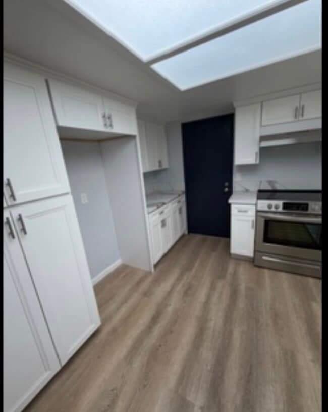 Building Photo - 9507 Petite Ln