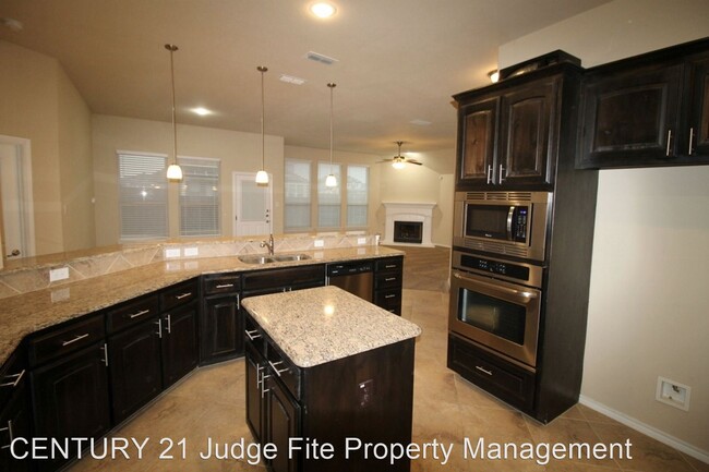 Building Photo - 3 br, 2 bath House - 1221 Daventry Drive