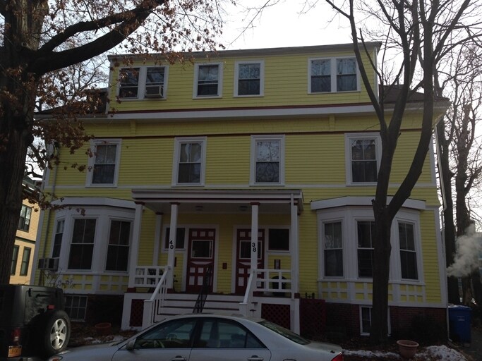Primary Photo - 38-40 Lee St