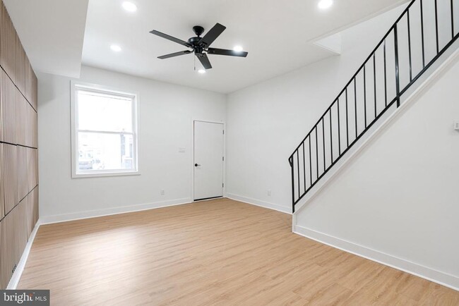 Foto del edificio - 2117 S Alden St
