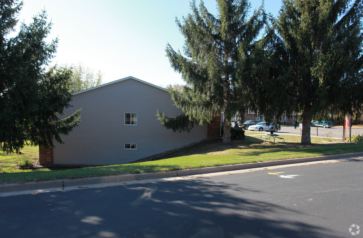 Foto del edificio - Lee Sherman Dreyfus Manor