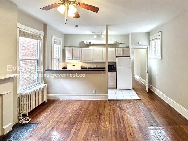 Building Photo - 1605 Grove Ave