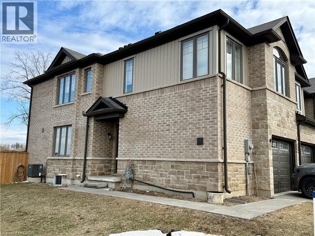 Building Photo - 1 Tom Brown Dr