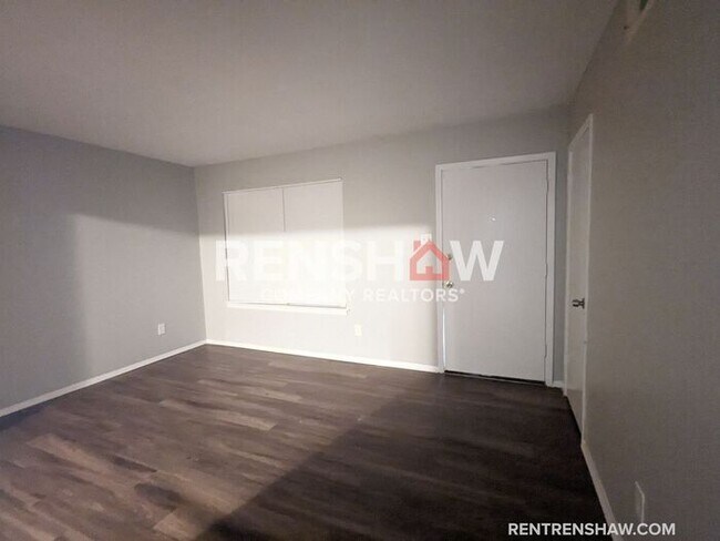 Foto del edificio - Incredible 3 bed / 1 Bath - Frayser Proper...