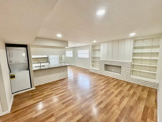 Huge living room with W/D - 2101 Fountain View Dr (Houston, TX)