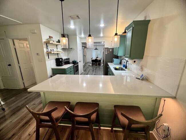 Foto del edificio - 1014 Gardina St