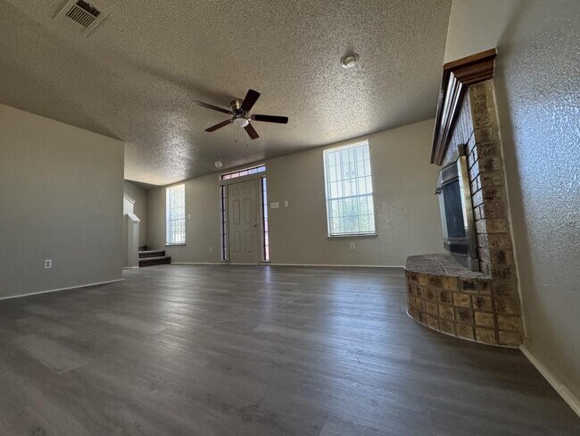 Foto del edificio - 2902 Bluejay Dr