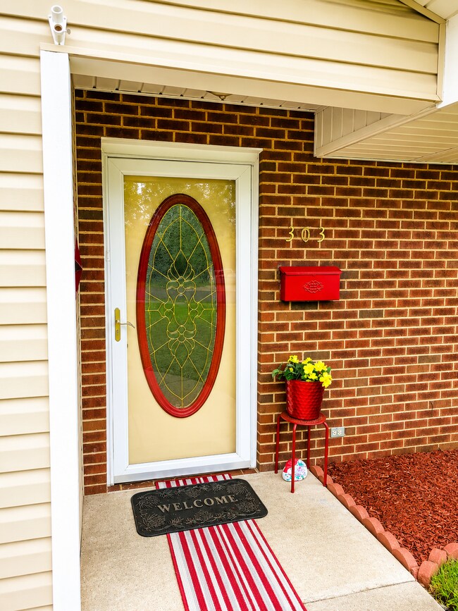 Bienvenido a casa - 303 Rutherford Ave NW