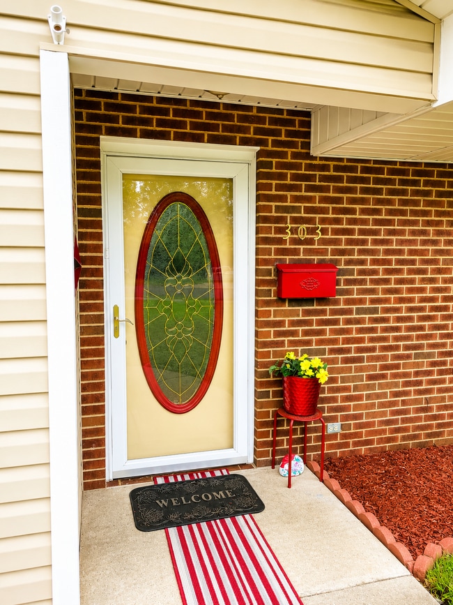 Welcome home - 303 Rutherford Ave NW