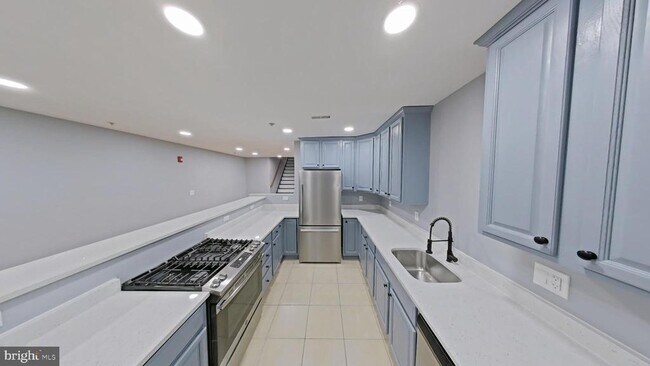 Foto del edificio - 1831 W Diamond St