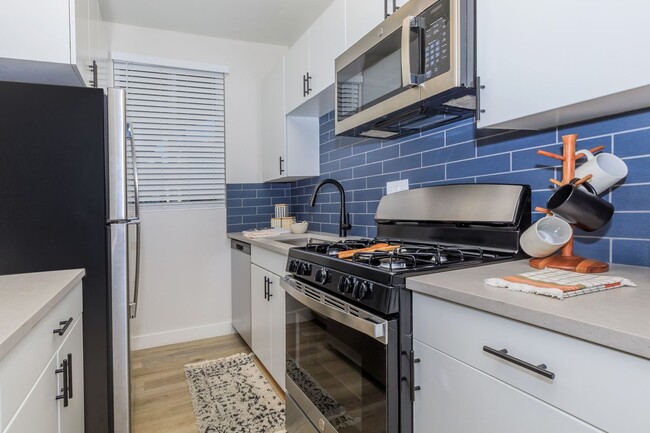 Interior Photo - Ellis Midtown